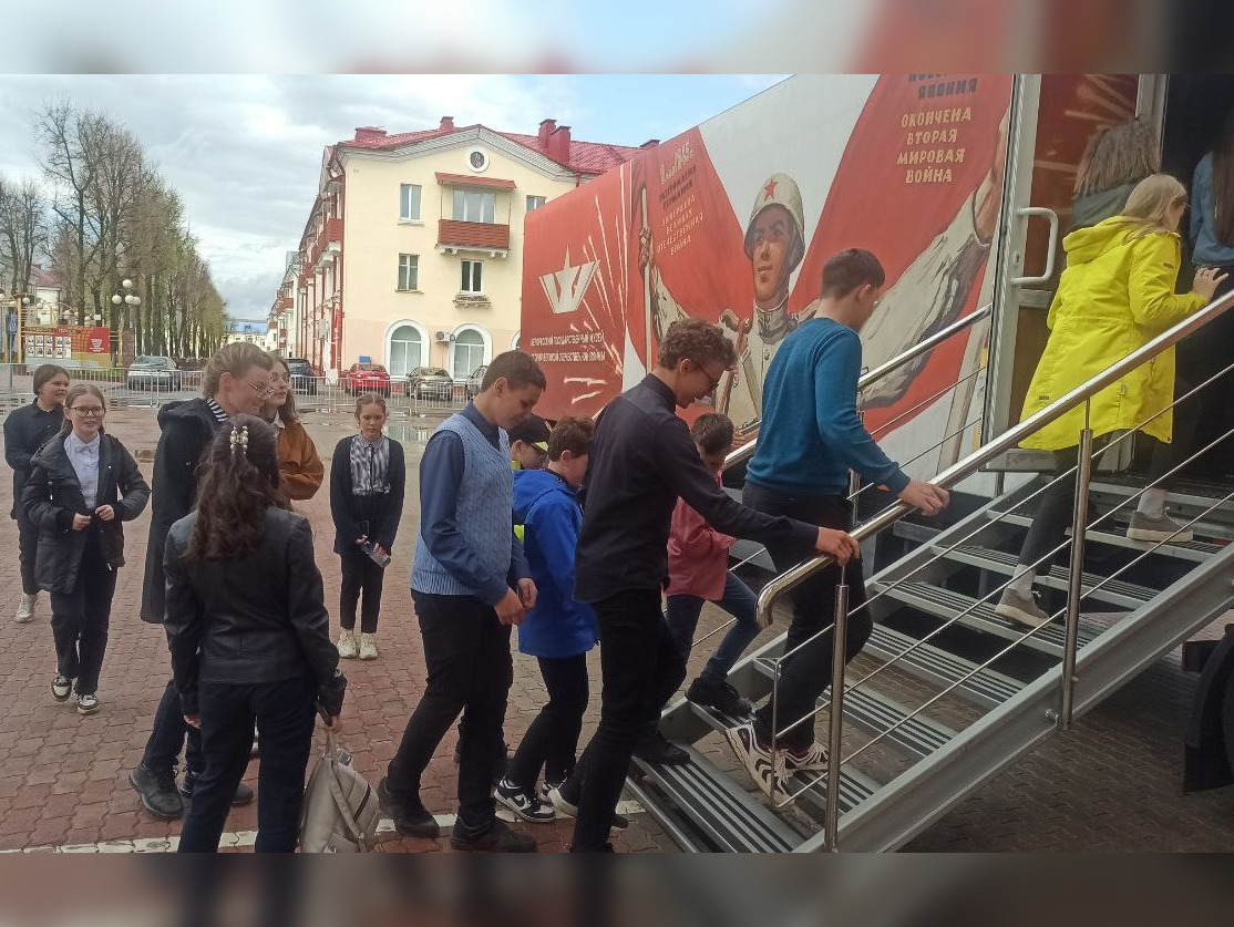 Передвижная экспозиция "Судьба человека - судьба страны" прибыла в Жодино