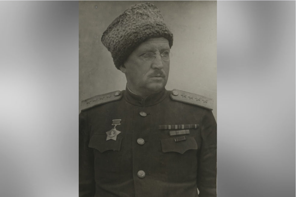 130 лет со дня рождения Героя Советского Союза  Петрова Ивана Ефимовича (1896–1958)