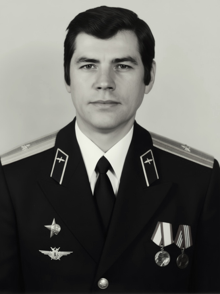 1 - Майор Кузьмин И.М. - ЧБ.jpg