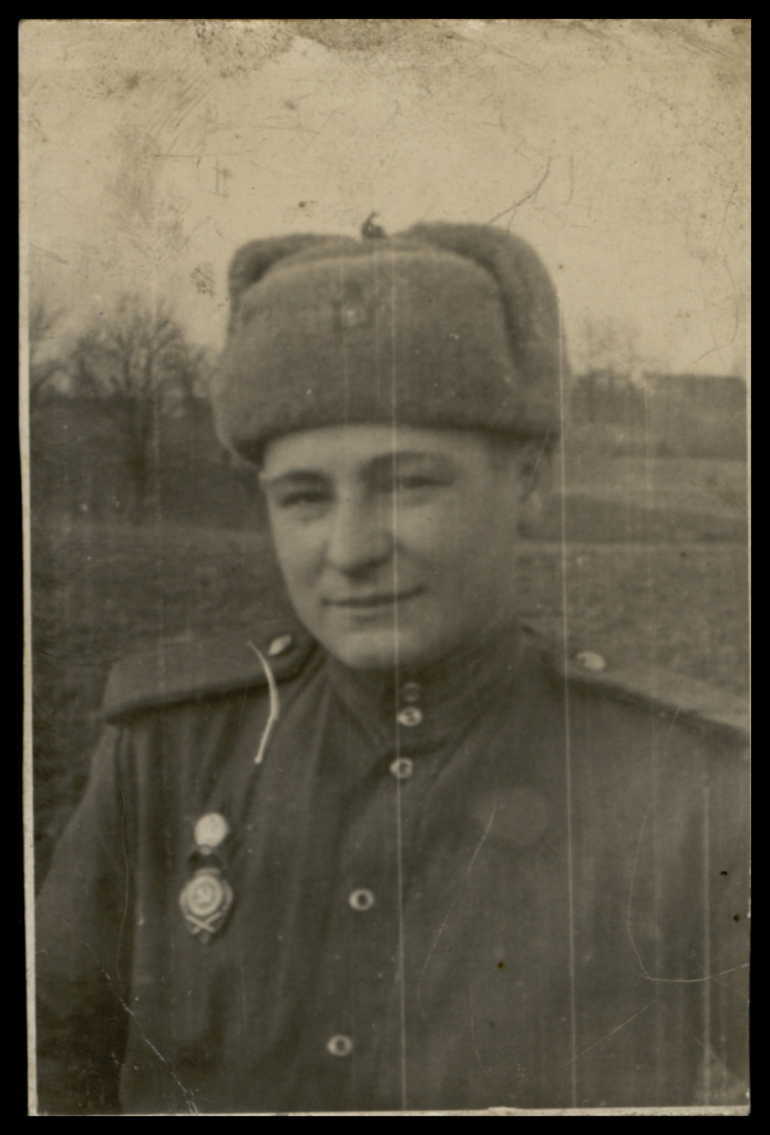 рис. 2. Фотография А.К. Авдеева (из фондов БГМИВОВ).jpg