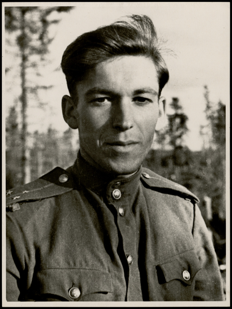 Фото ГСС Тихмянов Л. П. Из фондо БГМИВОВ.jpg