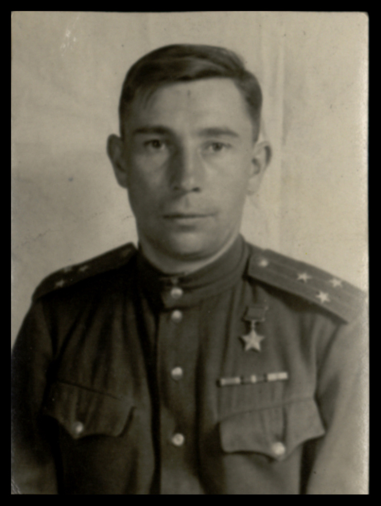 1. Герой Советского Союза Захаров И.К..jpg